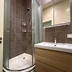 Next To Freedom Monument - 1 Bedroom 4 Guests - Location Апартаменти *