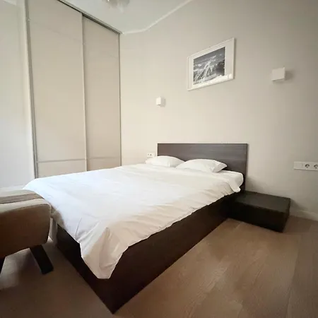 Next To Freedom Monument - 1 Bedroom 4 Guests - Location