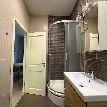 Next To Freedom Monument - 1 Bedroom 4 Guests - Location * 里加