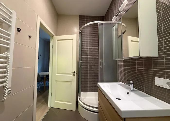 Next To Freedom Monument - 1 Bedroom 4 Guests - Location * Riga