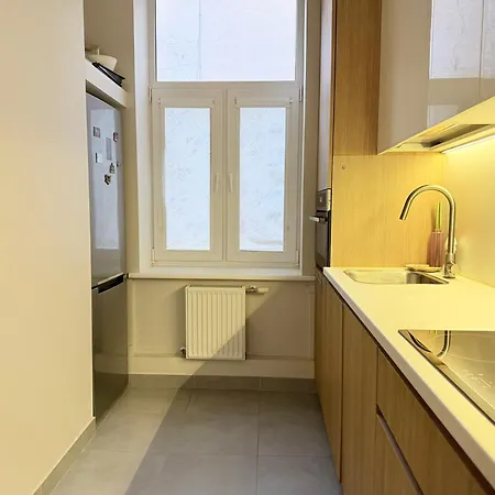Next To Freedom Monument - 1 Bedroom 4 Guests - Location * Riga